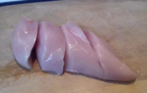 baconbe tekert csirkemell szeletelése