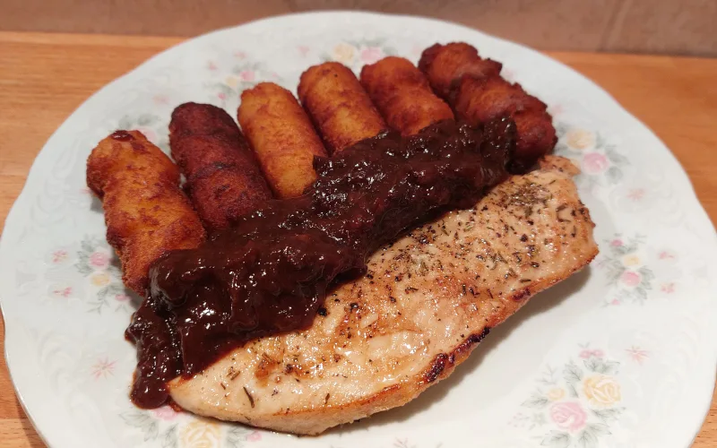 natúr csirkemell aszalt szilva mártással