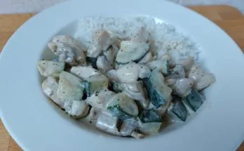 tejszínes gombás cukkinis csirkemell