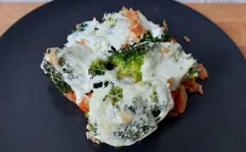 rakott brokkoli csirkemellel rizzsel