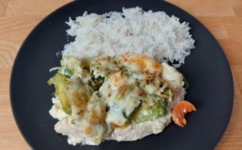 zöldséges rakott csirkemell rizzsel