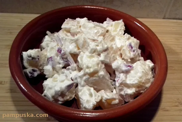 majonézes krumplisaláta