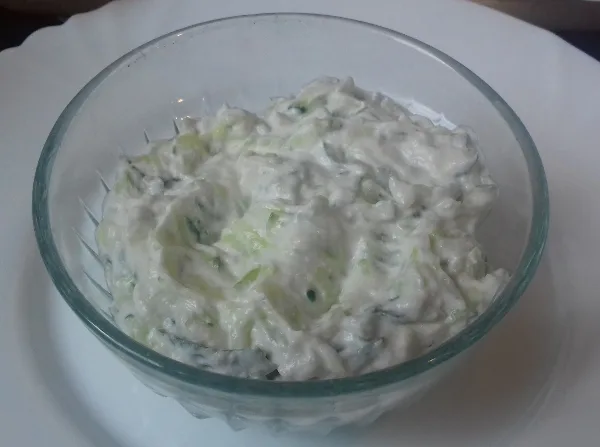 tzatziki saláta