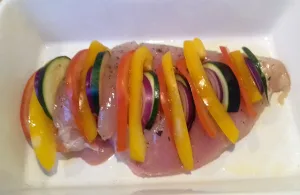 görög hasselback csirkemell összeállítása