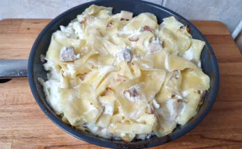 baconos túrós csusza csirkemellel sütőben serpenyőben